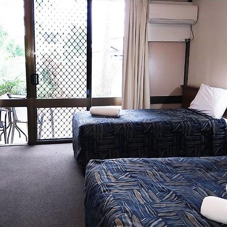 Miners Lodge Motor Inn Маккай Экстерьер фото