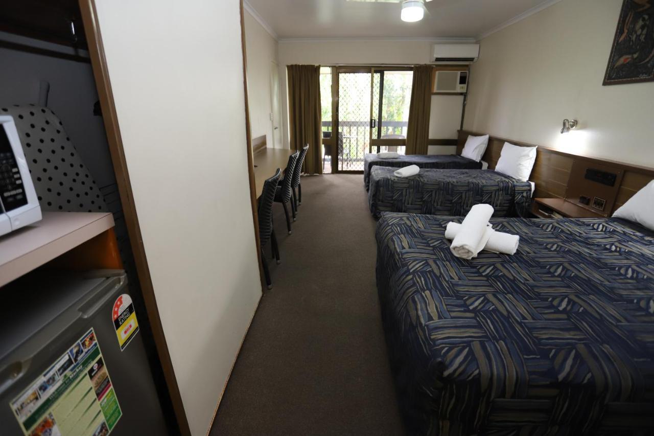 Miners Lodge Motor Inn Маккай Экстерьер фото